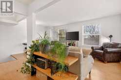 40 APPLEBY PRIVATE | Ottawa Ontario | Slide Image Thirteen