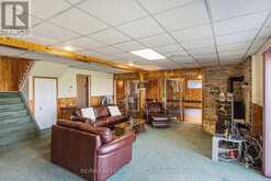 74 COLONEL BY CRESCENT | Smiths Falls Ontario | Slide Image Thirty-eight