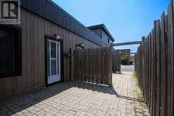 309 CYR AVENUE | Ottawa Ontario | Slide Image Fifteen