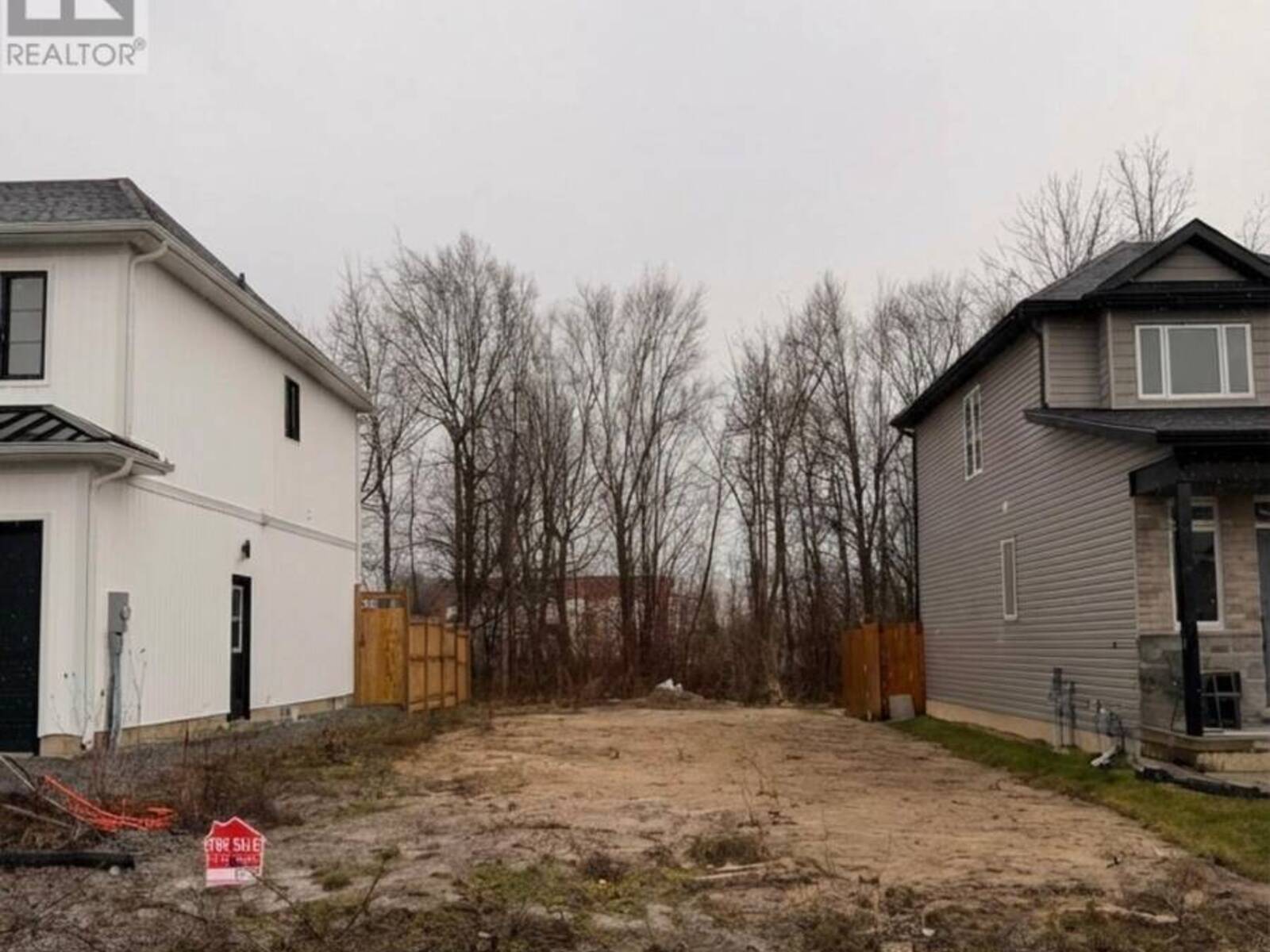 190 HODGKINS AVENUE, Thorold, Ontario L2V 0M6