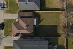 211 COLUMBUS AVENUE | Ottawa Ontario | Slide Image Nine