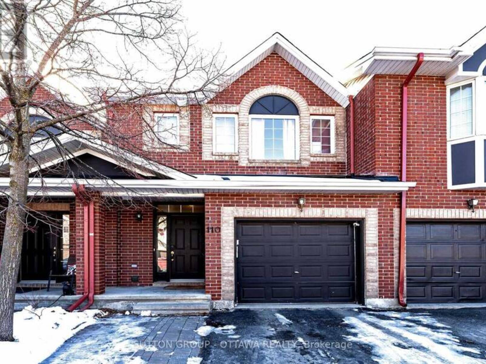 110 CHARTLEY PRIVATE, Ottawa, Ontario K1V 2J6