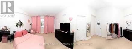 110 CHARTLEY PRIVATE | Ottawa Ontario | Slide Image Thirty