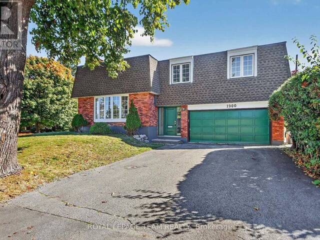 1900 SOUTHAMPTON COURT Ottawa Ontario, K2C 0W3 - 3 Bedrooms Home For Sale