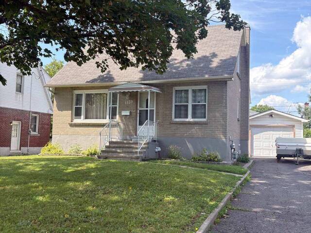 1123 SECORD AVENUE Ottawa Ontario, K1H 8C9 - 3 Bedrooms Home For Sale