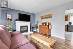 56 MEIKLE STREET | Morrisburg Ontario | Slide Image Five