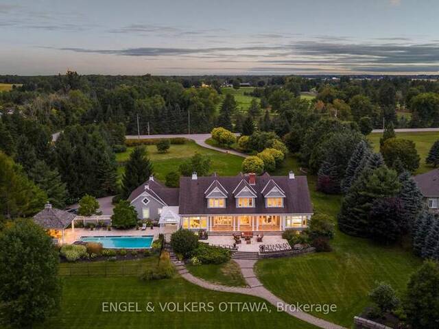 6029 RIDEAU VALLEY DRIVE N Ottawa Ontario, K4M 1B3 - 4 Bedrooms Waterfront Home For sale