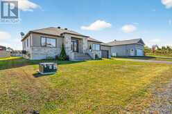 18 CALCO CRESCENT | North Stormont Ontario | Slide Image Three