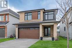 707 MOONFLOWER CRESCENT | Ottawa Ontario | Slide Image One