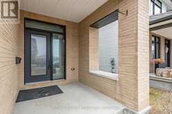 707 MOONFLOWER CRESCENT | Ottawa Ontario | Slide Image Three