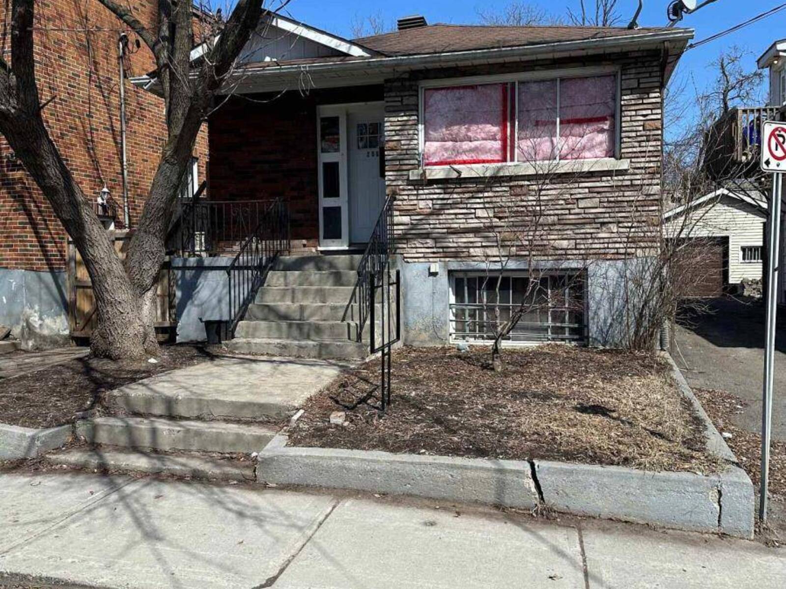 259 GRANVILLE STREET N, Ottawa, Ontario K1L 6Z3