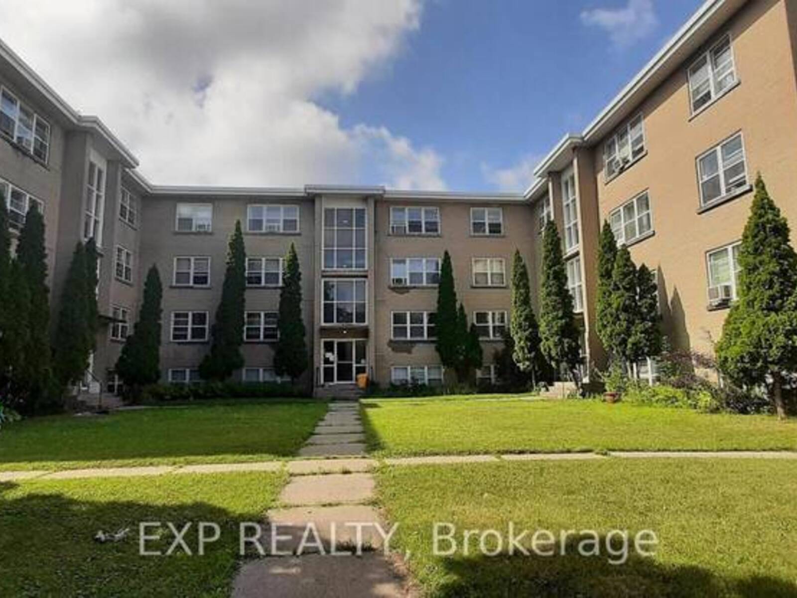 50 CENTRAL AVENUE W, Brockville, Ontario K6V 4N7