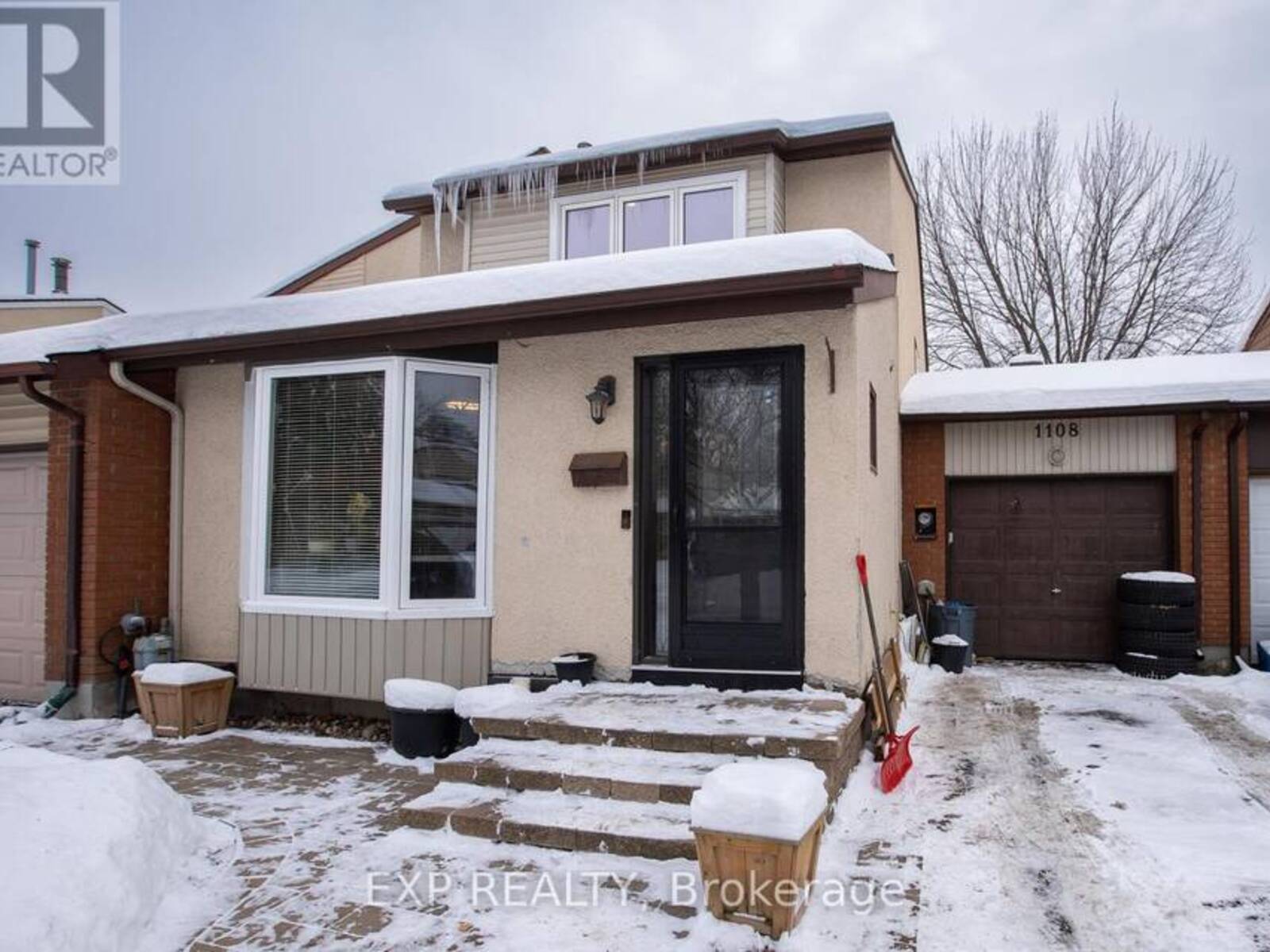 1108 GRENOBLE CRESCENT, Ottawa, Ontario K1C 2C6