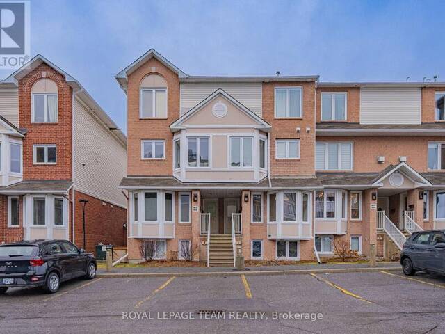 1615 LOCKSLEY LANE Ottawa Ontario, K1J 1B6 - 2 Bedrooms Condo For Sale