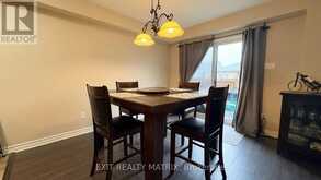 371 TRILLIUM CIRCLE S | Alfred and Plantagenet Ontario | Slide Image Three