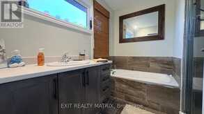 371 TRILLIUM CIRCLE S | Alfred and Plantagenet Ontario | Slide Image Nine
