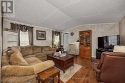 6707 CHRIS TIERNEY PRIVATE | Ottawa Ontario | Slide Image Nineteen