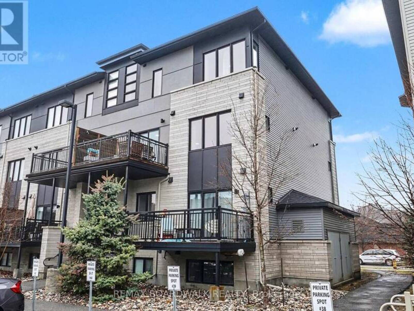 36 - 454 VIA VERONA STREET, Ottawa, Ontario K2J 6B3