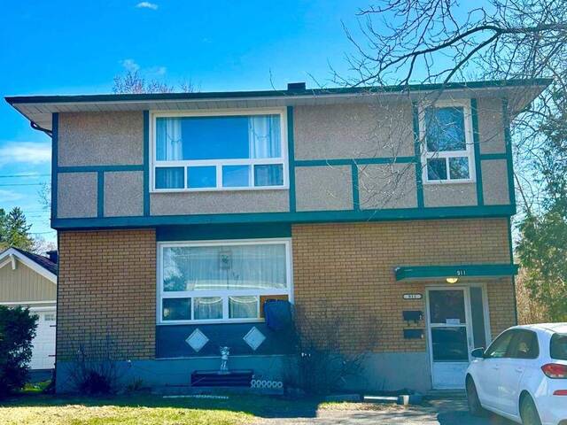 911 PINEWOOD CRESCENT Ottawa Ontario, K2B 5Y3 - Multi-family Home For Sale