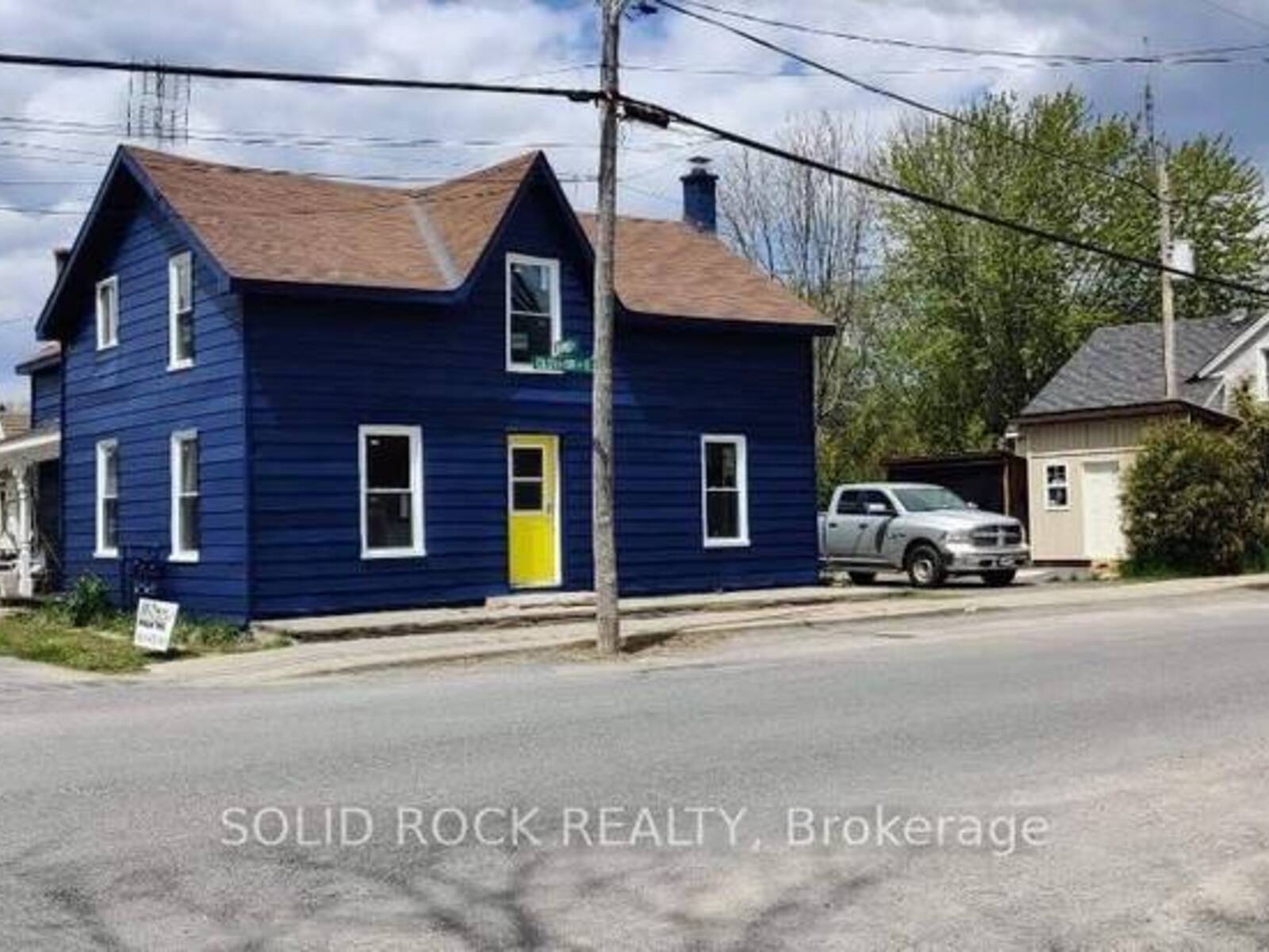 201 CLOTHIER Street E, Kemptville, Ontario K0G 1J0