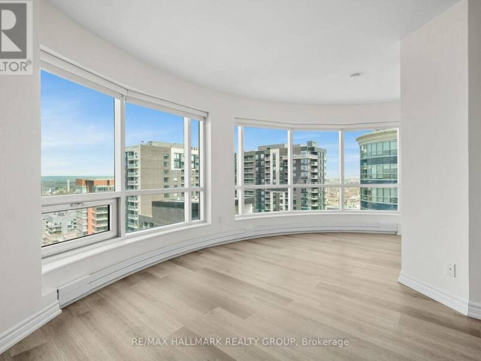 2404 - 234 RIDEAU STREET, Ottawa, Ontario K1N 0A9