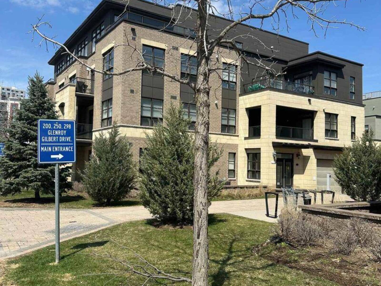 401 - 399 BAYROSE DRIVE W, Ottawa, Ontario K2J 5W3