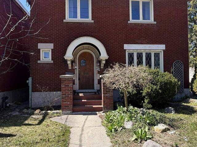 444 PARKDALE AVENUE Ottawa Ontario, K1Y 1H1 - 4 Bedrooms Home For Sale