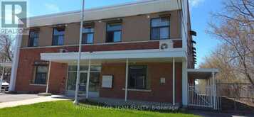 822 MARLBOROUGH STREET N | Cornwall Ontario | Slide Image Eighteen