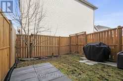 321 WIFFEN PRIVATE | Ottawa Ontario | Slide Image Thirty-nine