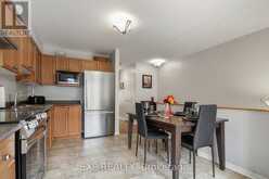 321 WIFFEN PRIVATE | Ottawa Ontario | Slide Image Nine