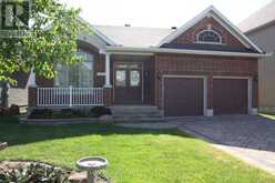 1861 MICKELBERRY CRESCENT | Ottawa Ontario | Slide Image One