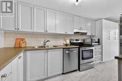13 - 424 HILLSBORO PRIVATE | Ottawa Ontario | Slide Image Thirteen