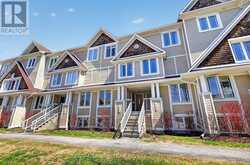 13 - 424 HILLSBORO PRIVATE | Ottawa Ontario | Slide Image One
