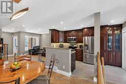 142 COLLEGE CIRCLE | Ottawa Ontario | Slide Image Twelve