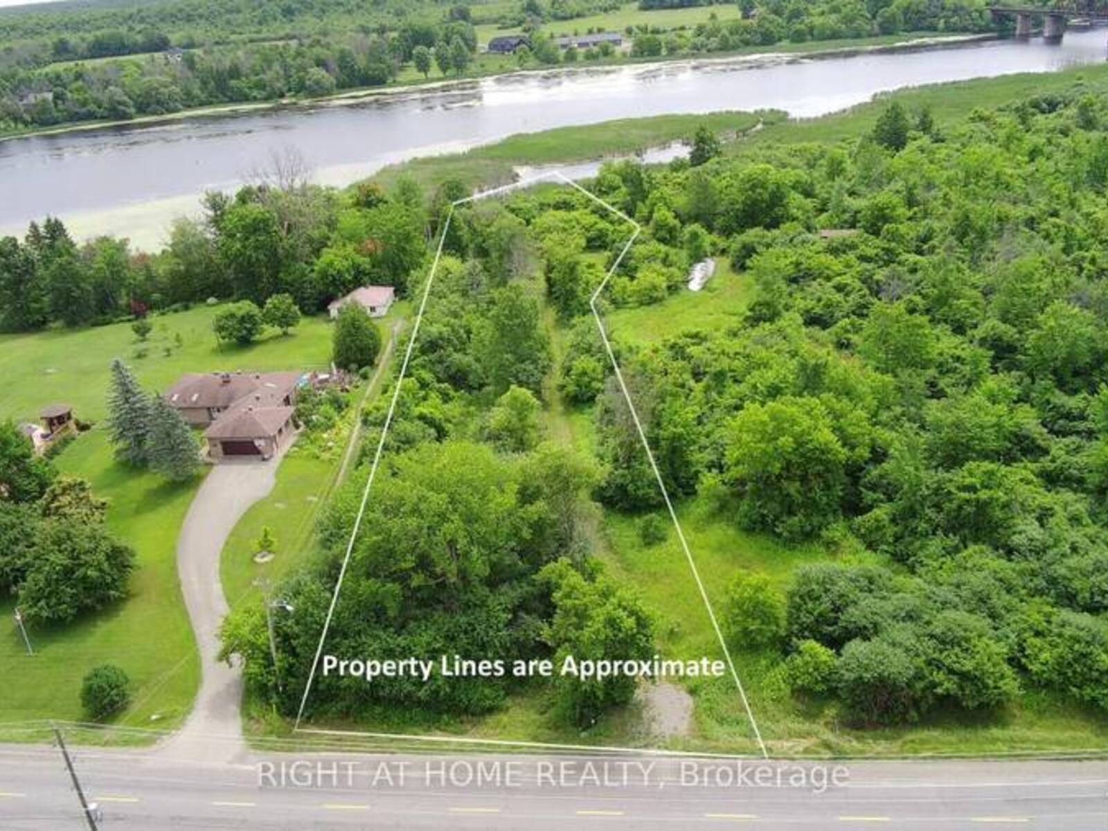 00 HERITAGE DRIVE, Merrickville, Ontario K0G 1N0