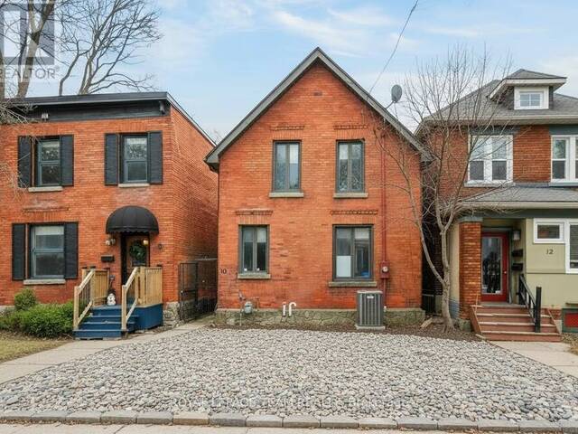 10 LEWIS STREET Ottawa Ontario, K2P 0S3 - 3 Bedrooms Home For Sale