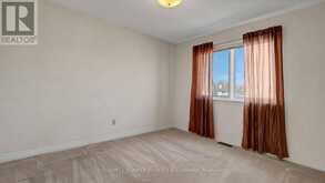 1626 BLOHM DRIVE | Ottawa Ontario | Slide Image Eighteen