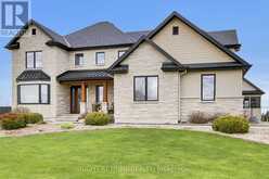105 RAVENVIEW WAY | Ottawa Ontario | Slide Image Three