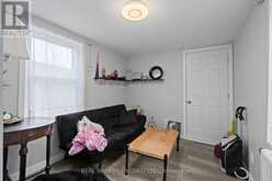 72 FIFTH AVENUE | Ottawa Ontario | Slide Image Thirty-one