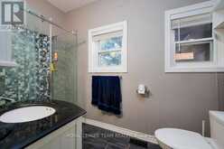 422 DONALD B MUNRO DRIVE | Ottawa Ontario | Slide Image Nineteen