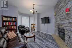 422 DONALD B MUNRO DRIVE | Ottawa Ontario | Slide Image Ten