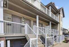 104 STERNES PRIVATE | Ottawa Ontario | Slide Image Two