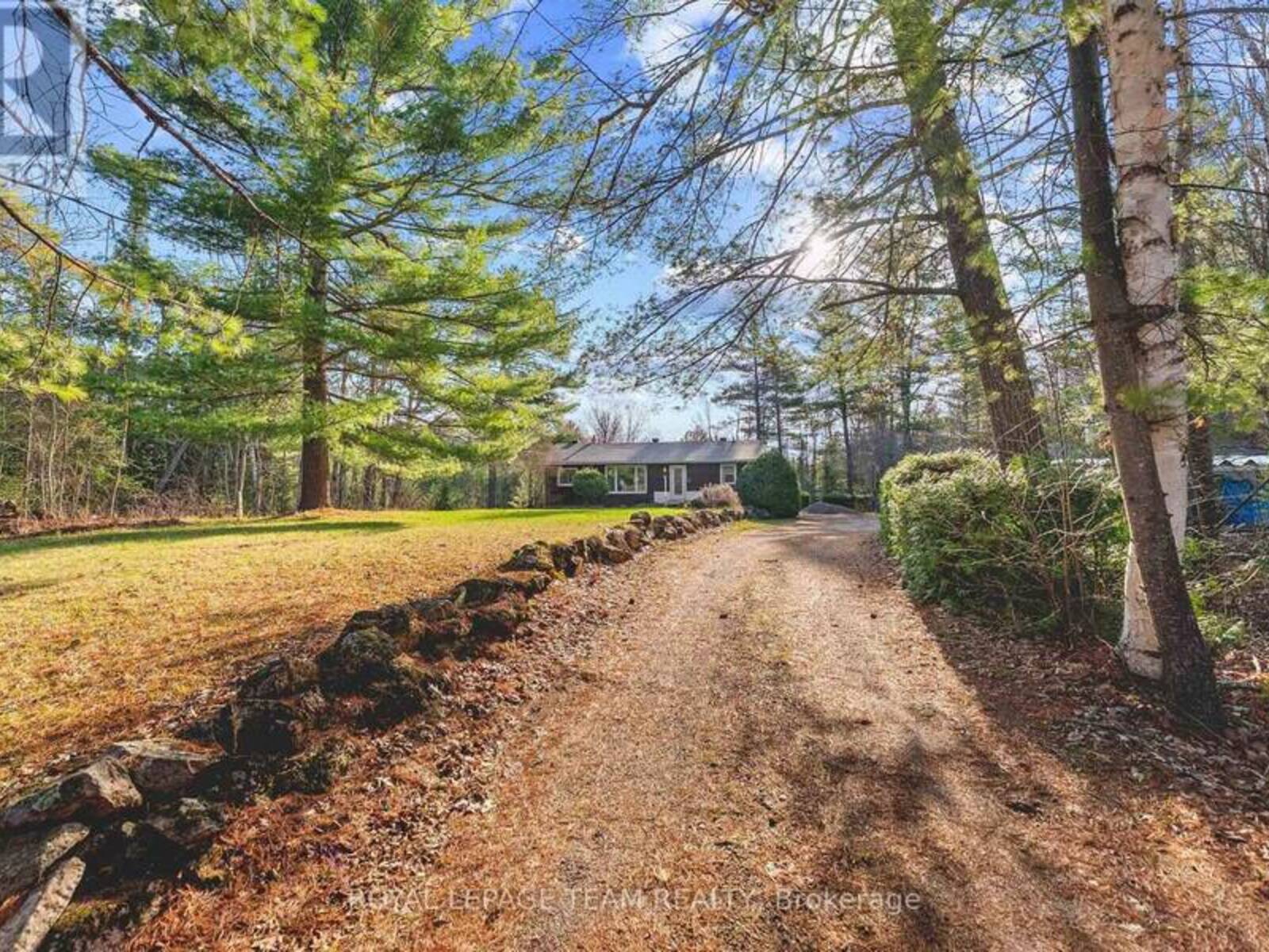 31 MANNING ROAD, Eganville, Ontario K0J 1T0