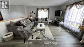 13 PEARL STREET | Smiths Falls Ontario | Slide Image Six