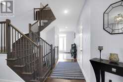 568 BOBOLINK RIDGE | Ottawa Ontario | Slide Image Four