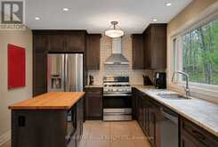 104 TALL FOREST DRIVE | Ottawa Ontario | Slide Image Twelve