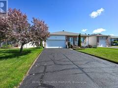 11 DECARIA BOULEVARD Perth Ontario, K7H 3P6
