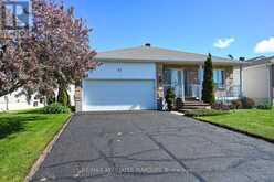 11 DECARIA BOULEVARD | Perth Ontario | Slide Image Two