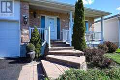 11 DECARIA BOULEVARD | Perth Ontario | Slide Image Four