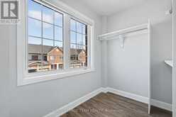27 DUNDALK PRIVATE | Ottawa Ontario | Slide Image Seventeen